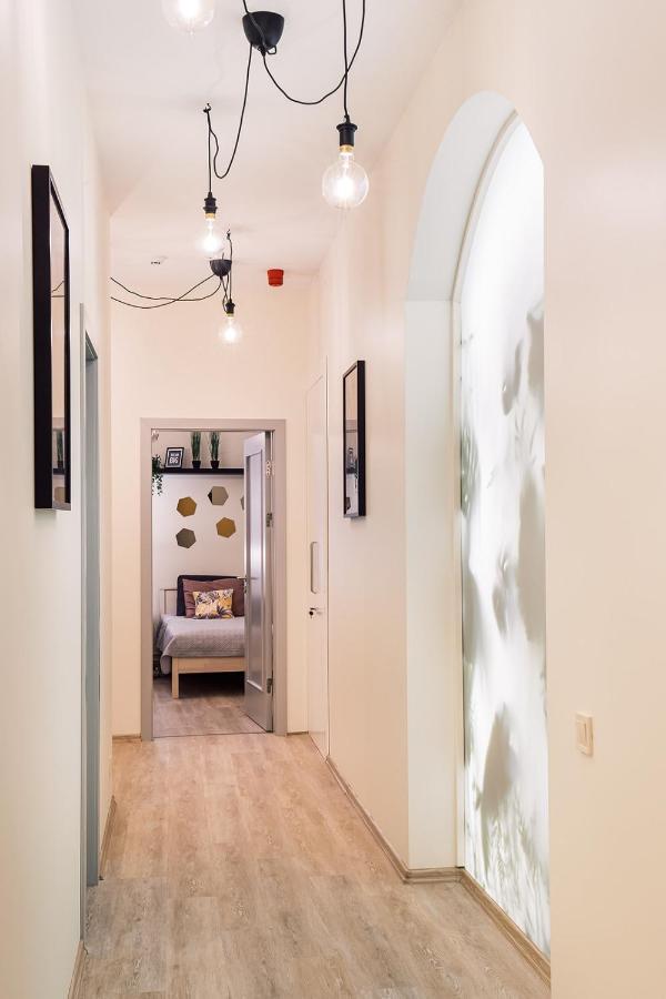Morrison Apartment/15 Guests/7Bedrooms/Riga Old Town Exterior photo