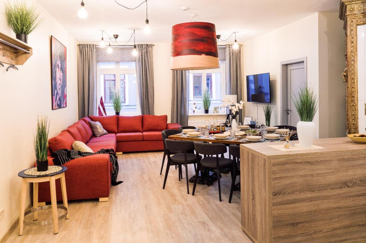 Morrison Apartment/15 Guests/7Bedrooms/Riga Old Town Exterior photo