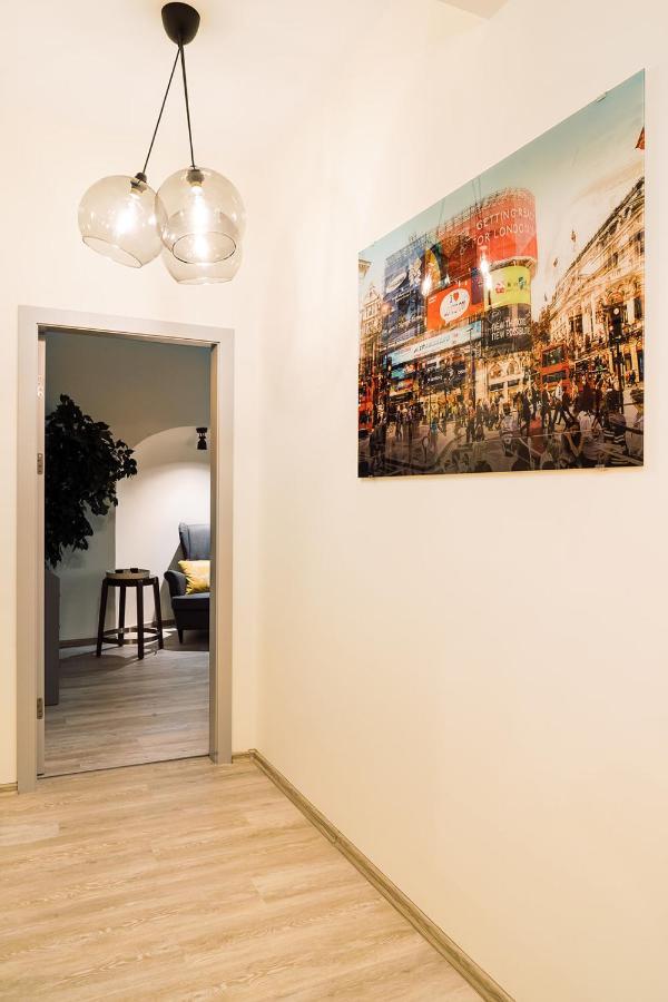 Morrison Apartment/15 Guests/7Bedrooms/Riga Old Town Exterior photo