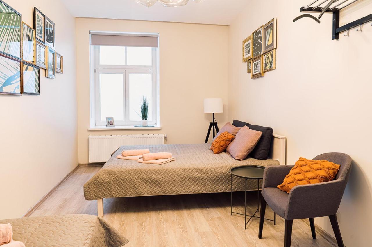 Morrison Apartment/15 Guests/7Bedrooms/Riga Old Town Exterior photo