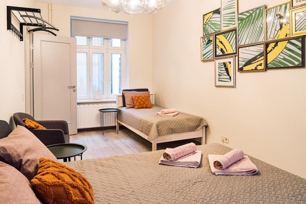 Morrison Apartment/15 Guests/7Bedrooms/Riga Old Town Exterior photo