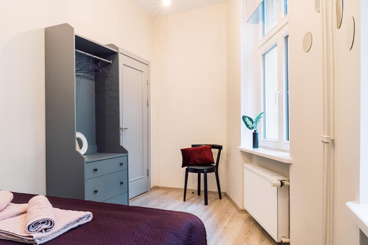 Morrison Apartment/15 Guests/7Bedrooms/Riga Old Town Exterior photo