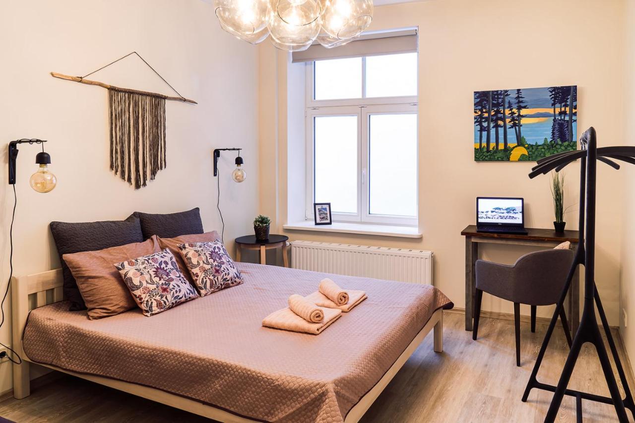 Morrison Apartment/15 Guests/7Bedrooms/Riga Old Town Exterior photo