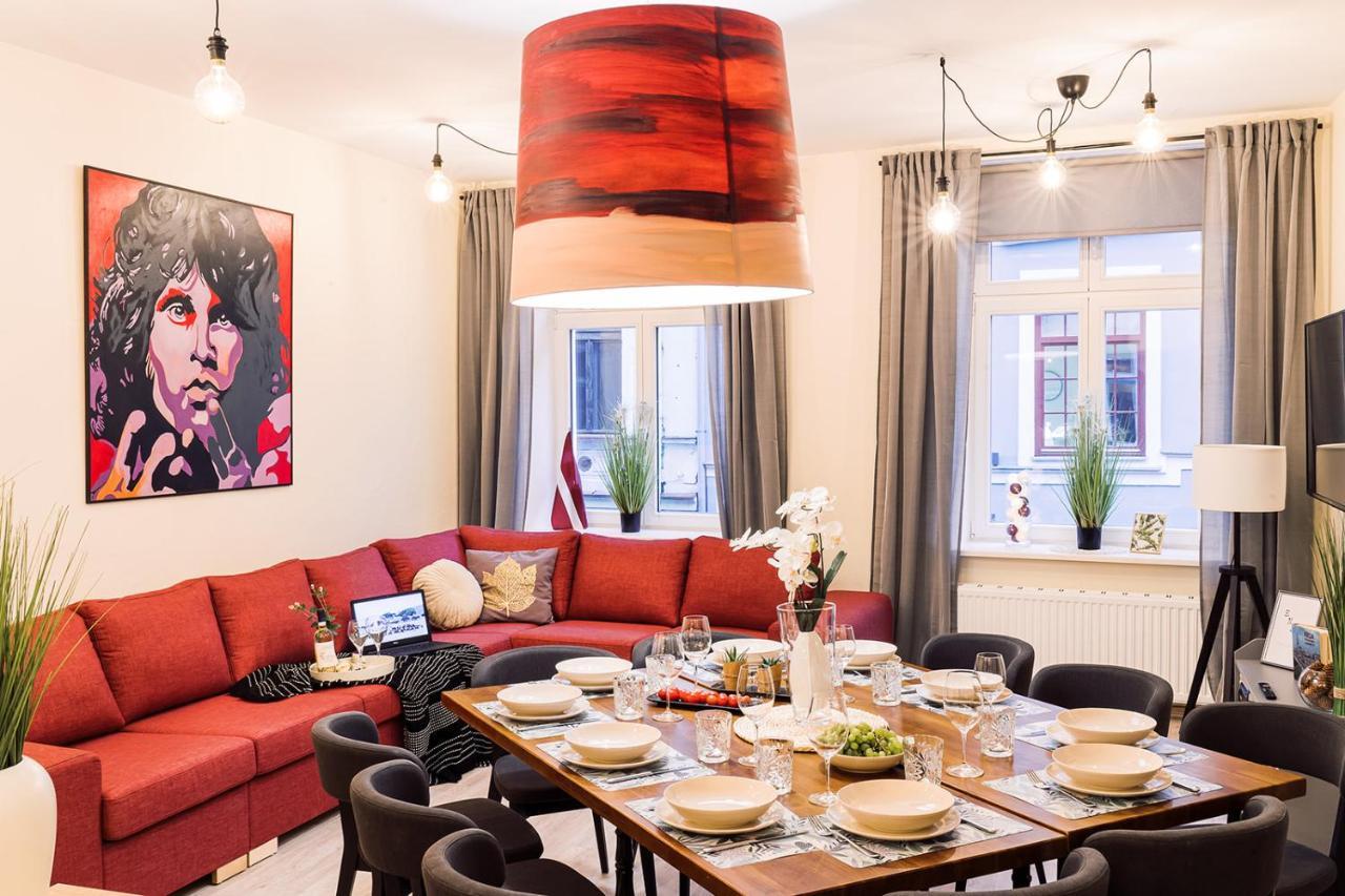 Morrison Apartment/15 Guests/7Bedrooms/Riga Old Town Exterior photo