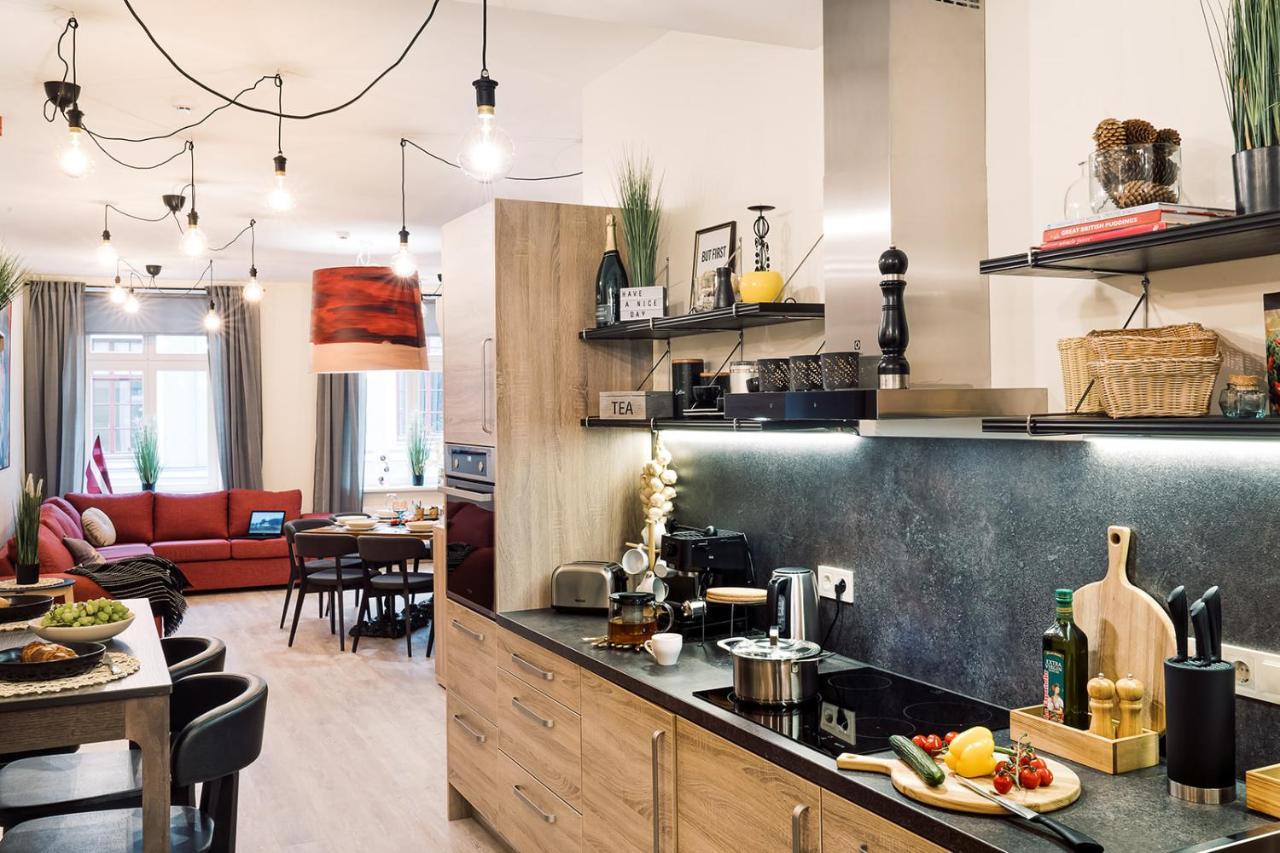 Morrison Apartment/15 Guests/7Bedrooms/Riga Old Town Exterior photo